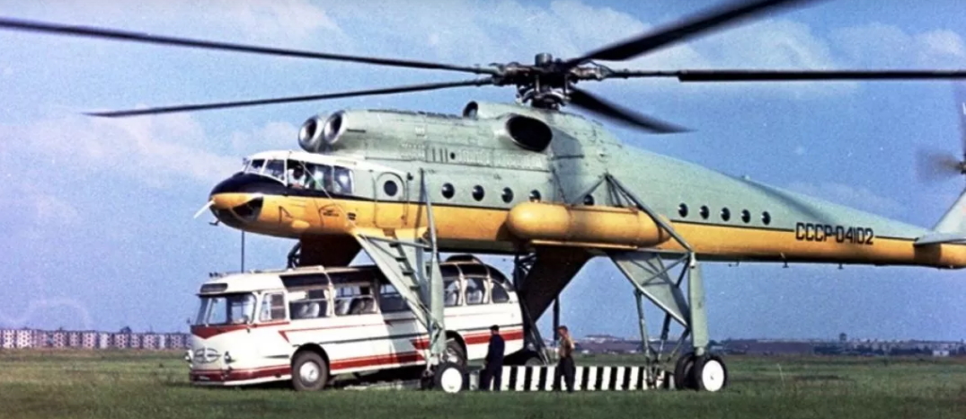 unsettling-mi10-and-laz-bus.jpg