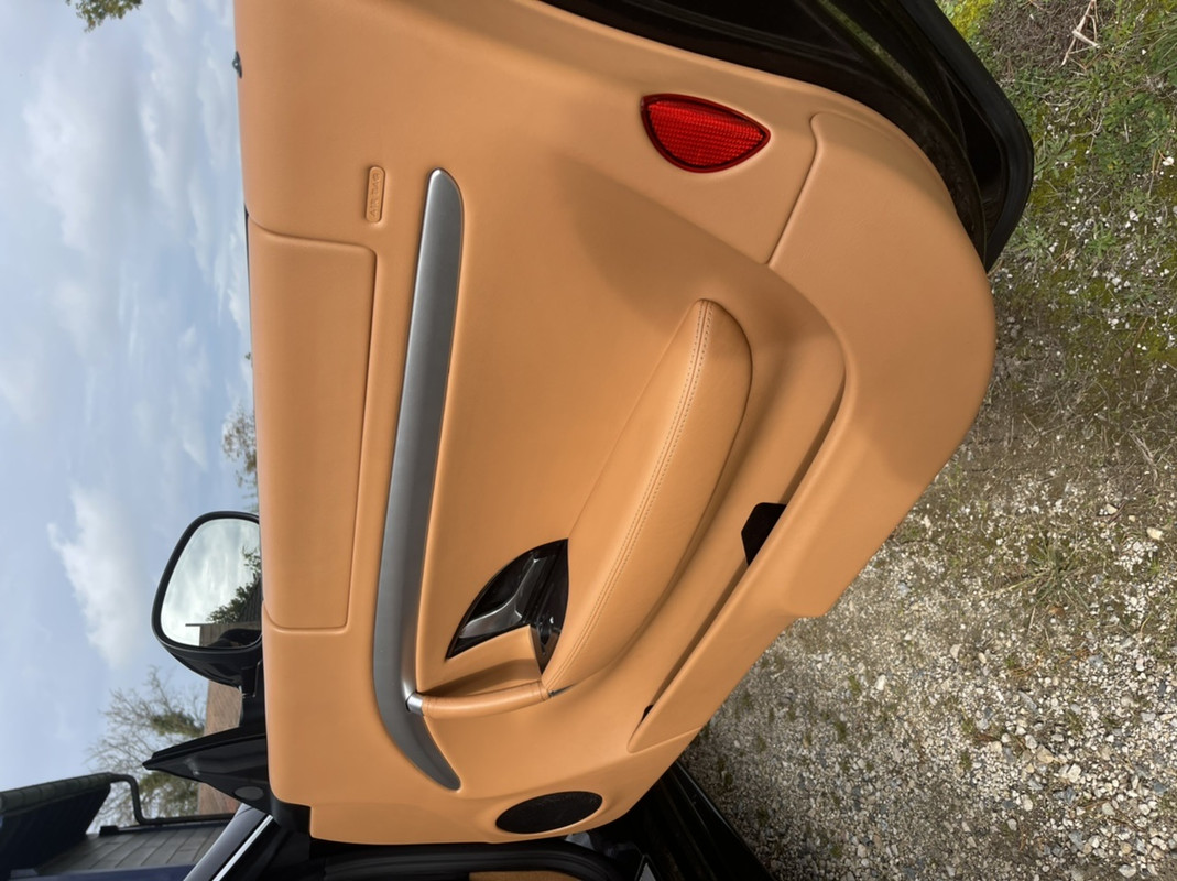 B684E810-3BF7-4183-B783-707490C7F595