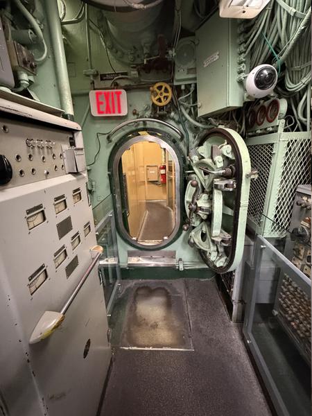 60-control-room-02.jpg