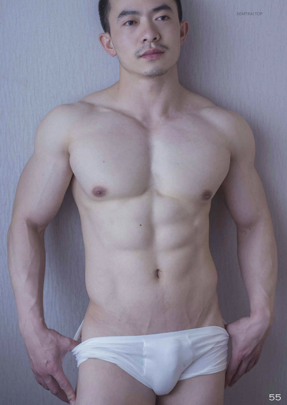 043