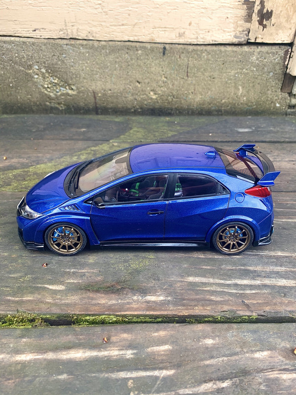 1/18 Ebbro Honda Civic Type R (FK2) Finished Custom