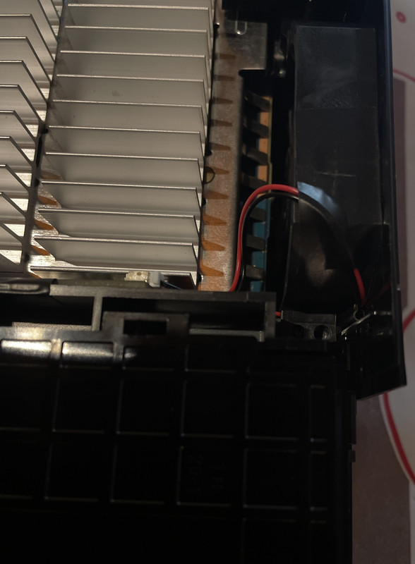 D5FC11CA-7038-4AE6-8BF9-DF216BC56C9E