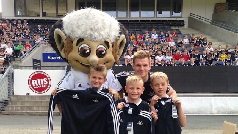 11378870-132551057077662-1838401543-n-1-