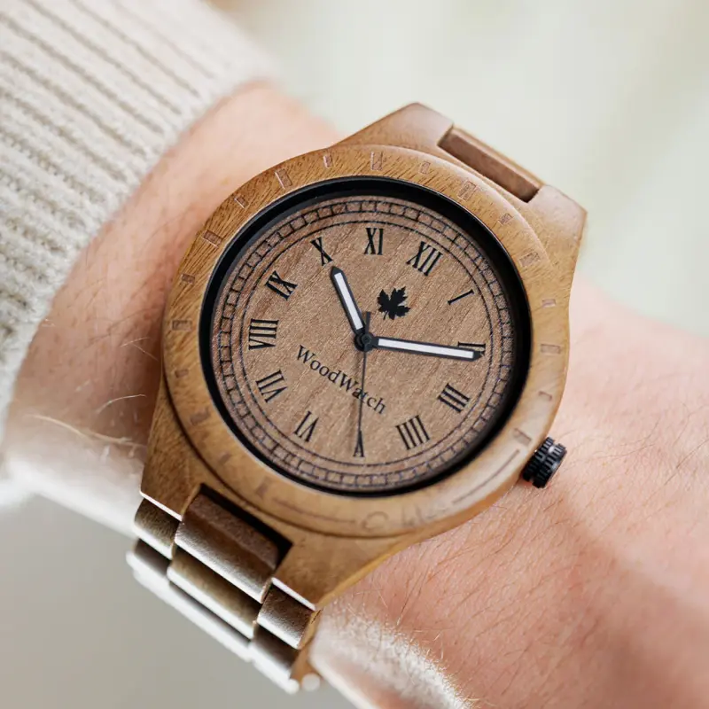 Oaklee Holz-Uhr aus Walnussholz