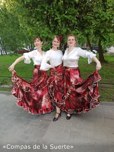 https://i.postimg.cc/kMkPb9q8/Compas-de-la-Suerte.jpg
