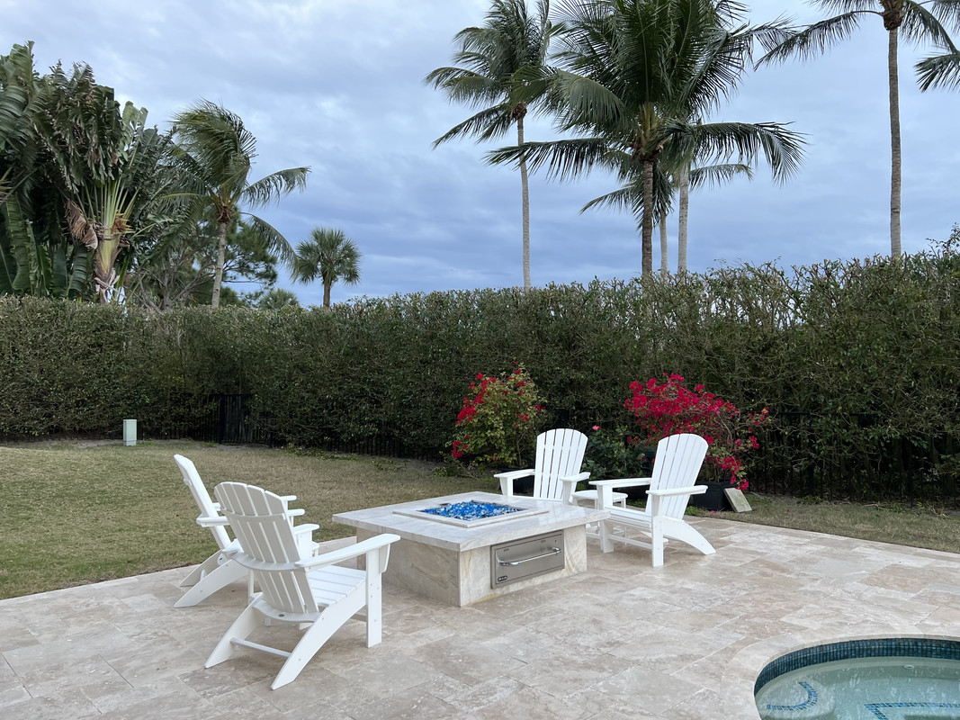 7143A5F2-258B-4C4F-AB0A-03E9917A8F57