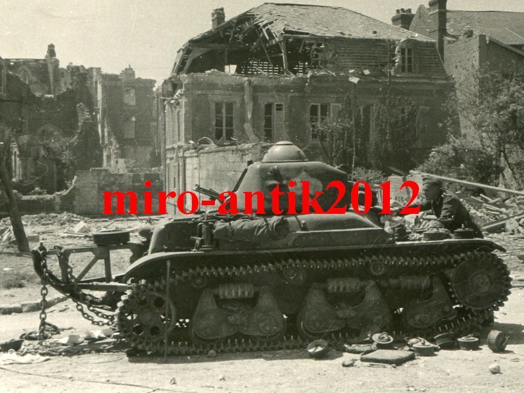Foto, Wehrmacht, zerstörter Panzer, Renault R-35