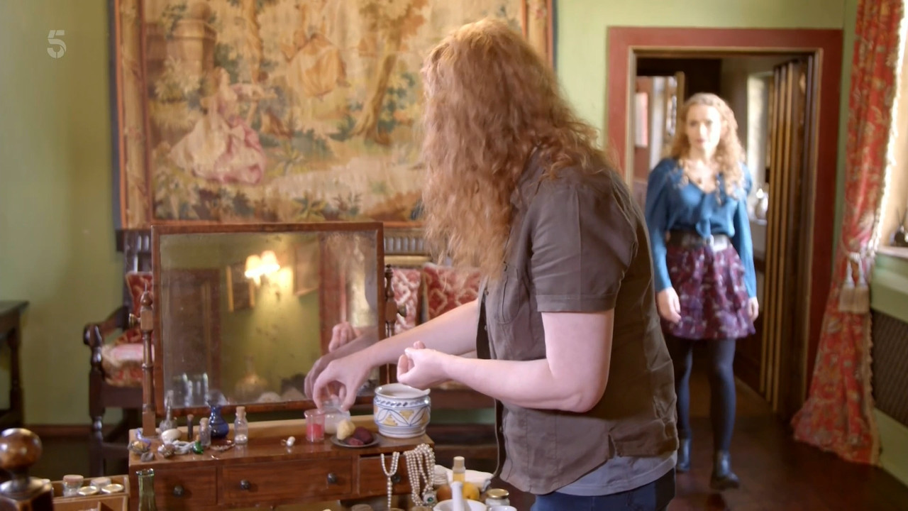 2023-01-07_21_30_Channel5_Secrets-of-the-Royal-Palaces_3x1.mp4_snapshot_26.47.312