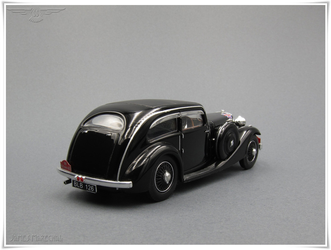 SS1 Airline Saloon (2) Ixo