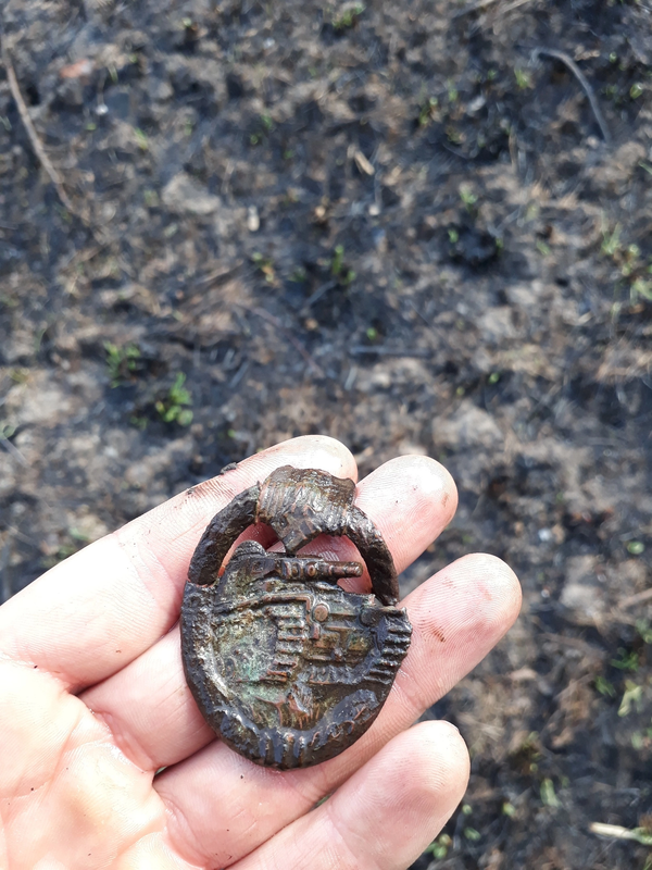 20AA2131-5F53-4E01-8B5C-E9A1D628EEEA