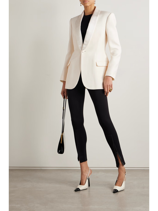 EF239542-4B33-46A0-90D0-53401973D3C7