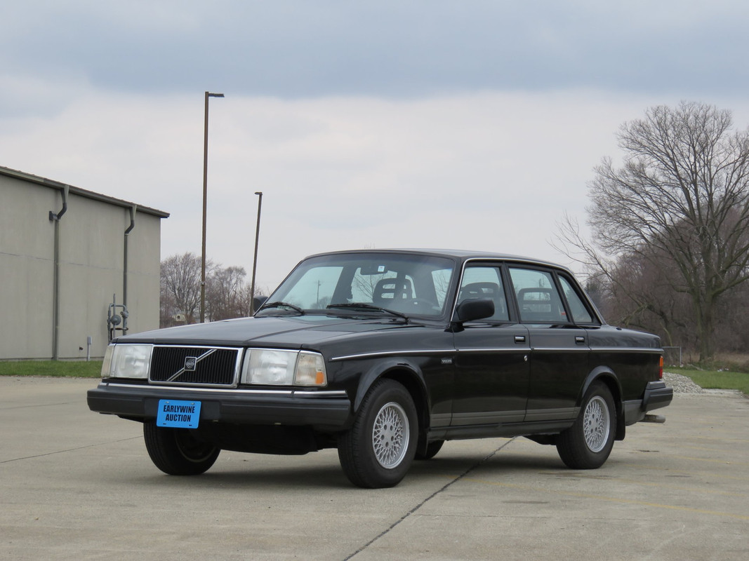 1991-volvo-240.jpg