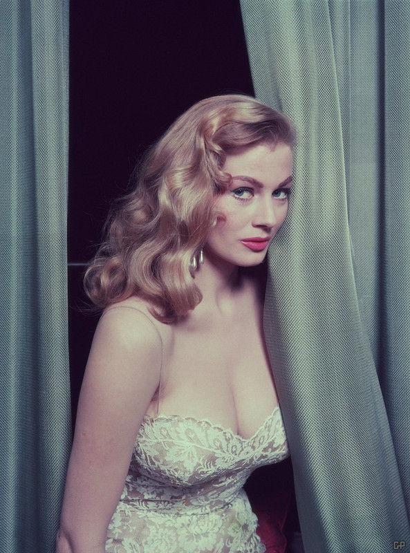 anita_ekberg_mc35