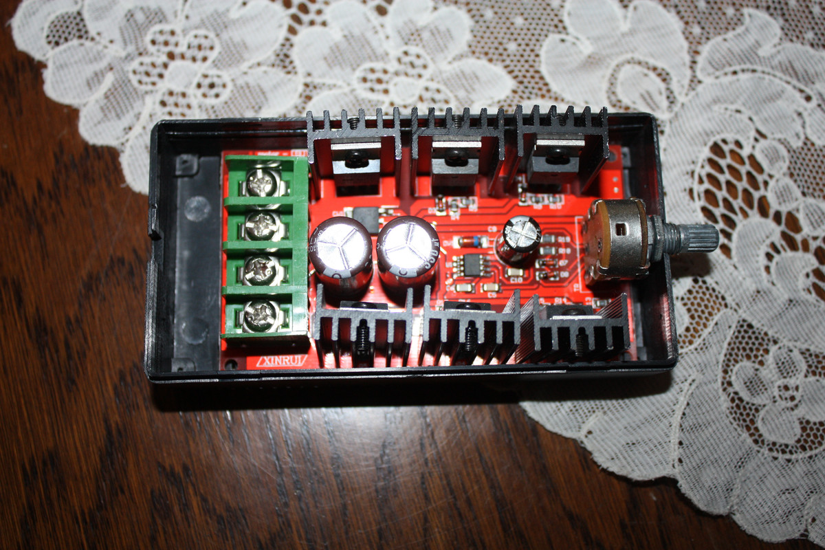 chargeur CC , poules , variateur ventilo rodeo 010