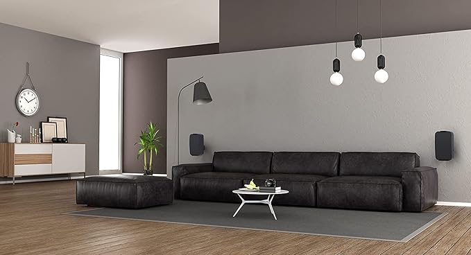 Soporte de pared Flexson sosteniendo un altavoz Sonos Five.