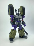 MB-17-MEG-TYRANNO-10