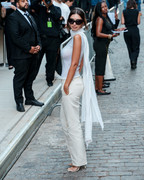 Emily-Ratajkowski-See-Through-CK2026NYFW31