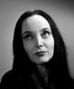 carolyn-jones-b31