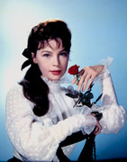 leslie_caron_mc37