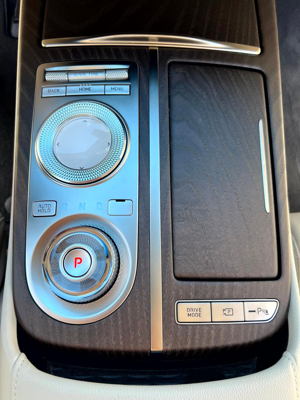 Vehicle thumbnail 24