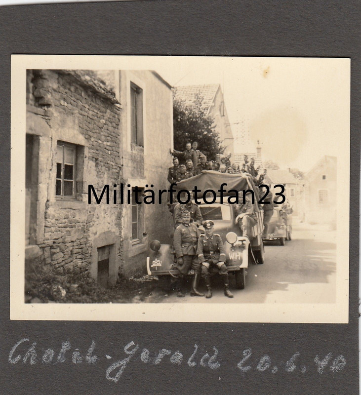 WH Soldaten mit Mercedes Diesel LKW in Châtel-Gé