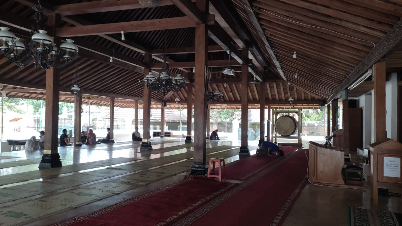 Bangunan Masjid Gedhe Mataram Kotagede, tempat wisata religi sekaligus sejarah di Jogja.