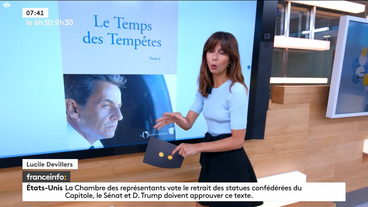 23 July - 05.29.00 - 9h30. Entre JT, chroniques, invités et revues de p....ts_snapshot_01.19.06.514