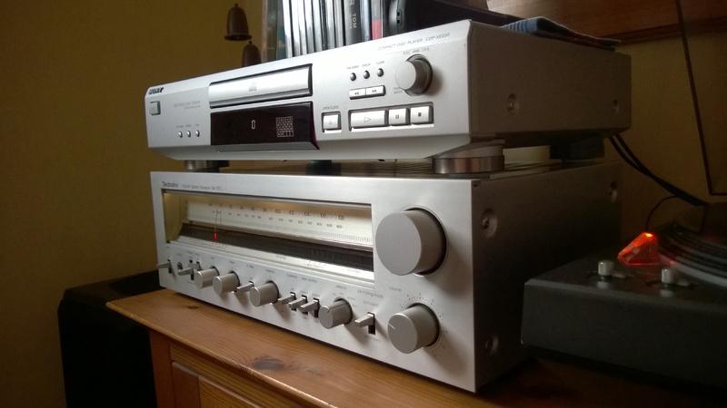 [Bild: Technics-SA-303-2-im-Einsatz-b.jpg]