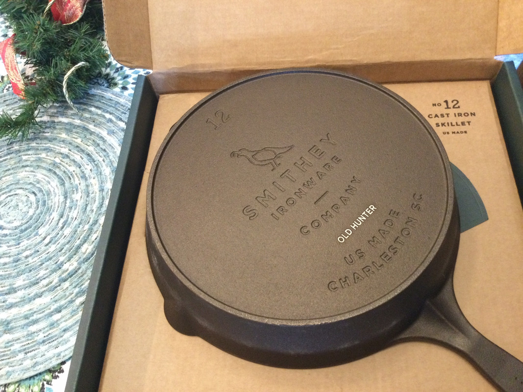 Smithey-Ironware-No-12-Skillet-12-24-22-Old-Hunter.jpg