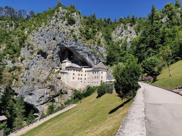 10 días por Eslovenia, Croacia y Bosnia con 3 niños. - Blogs de Europa Oriental - Lunes: Cuevas de Postoina y Skocjan  Castillo de Predjama, Vintgar y lago Bled (7)