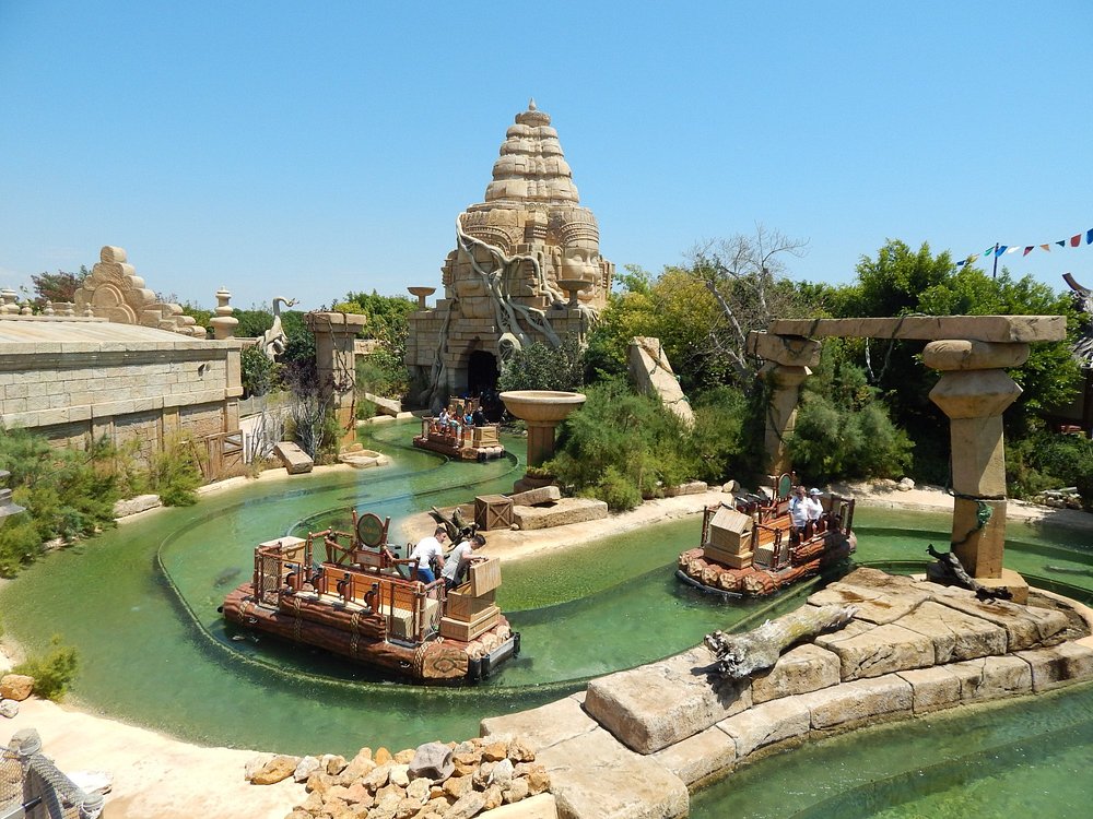 Port-Aventura-World-05
