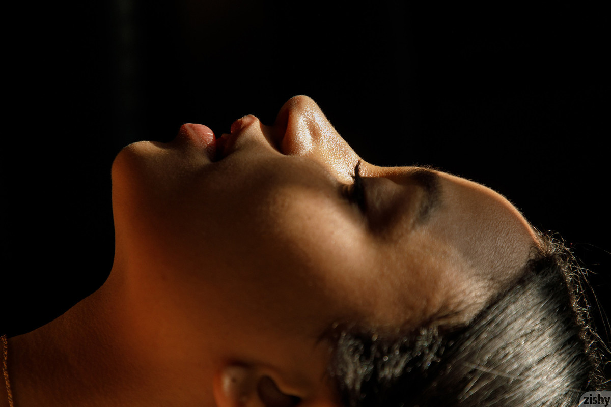 full_077_0037115818110300