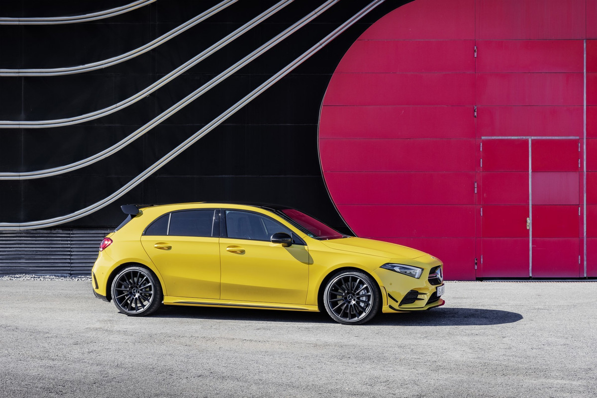 Mercedes-AMG A 35 4MATIC (3)