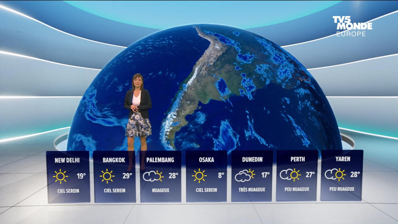 01.02 - 17.25.00 - Météo TV5 FBS. Le bulletin météorologique internat....ts_snapshot_10.36_[2022.01.