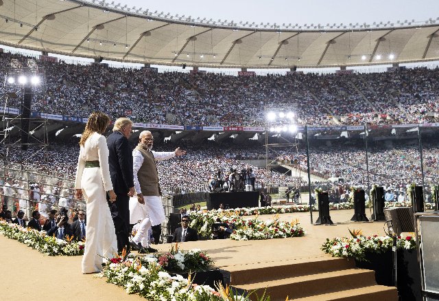 Namaste-Trump-Rally-India.jpg