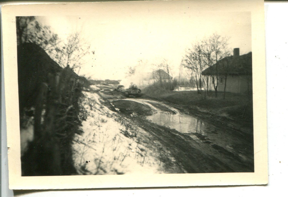 zerstörter Russischer Panzer Tank in einem Russi
