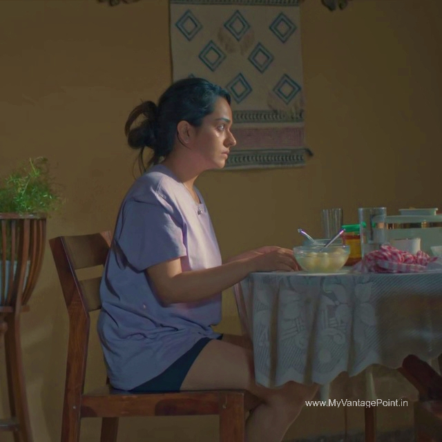 breakfast-apoorva-arora-in-family-aaj-kal-2024