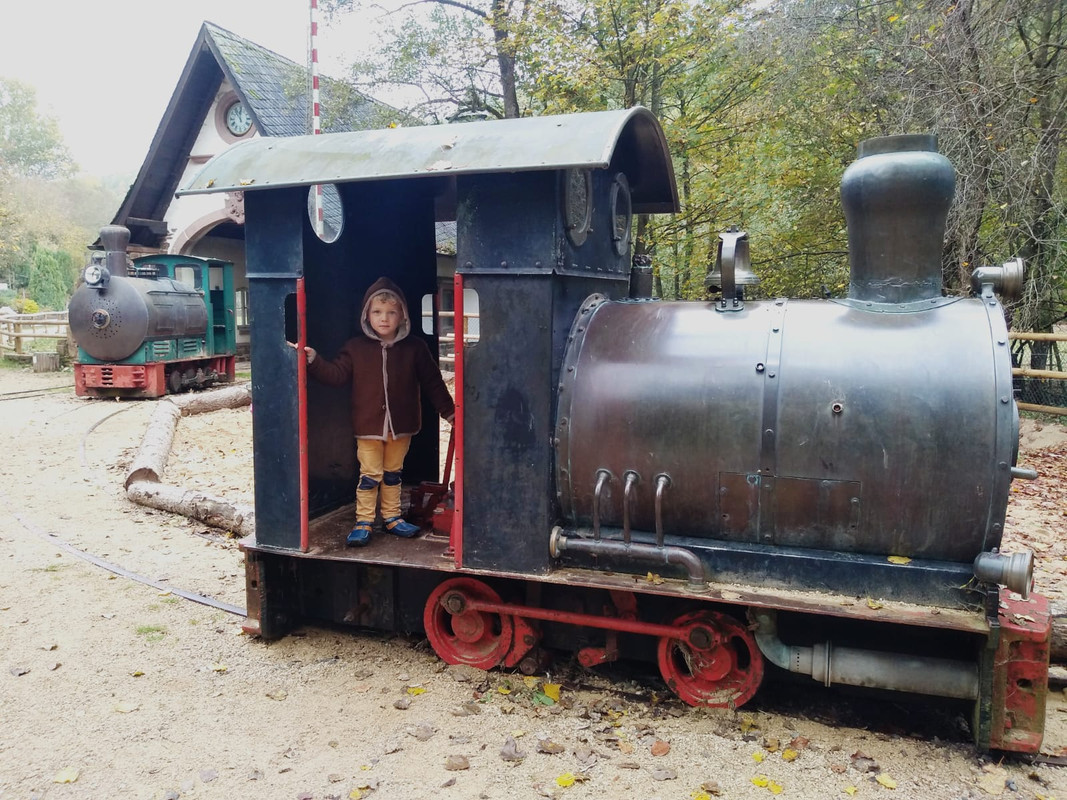 D48C8666-1EF5-4BED-BA1B-7E407CB6E024