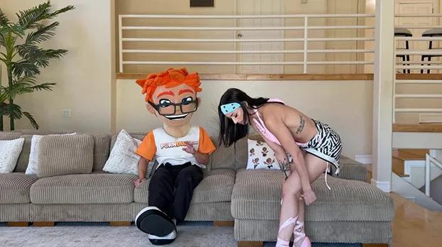 PornDudeCasting - Alexa Chains - Gets Ready with Porn Dude