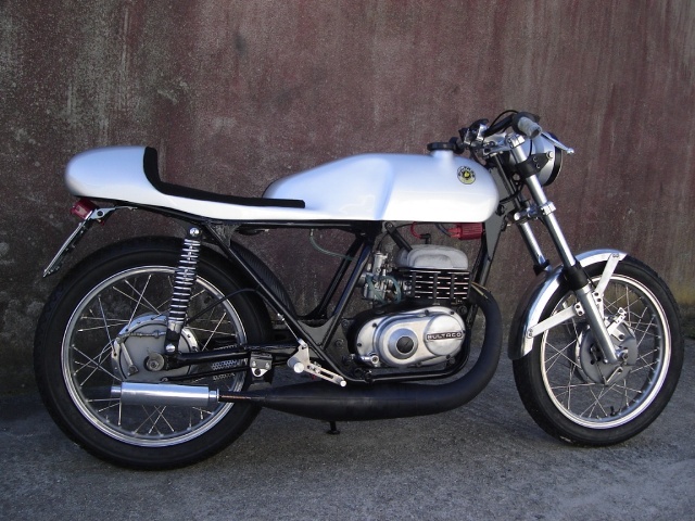 Escapes Jazen Cafe-racer