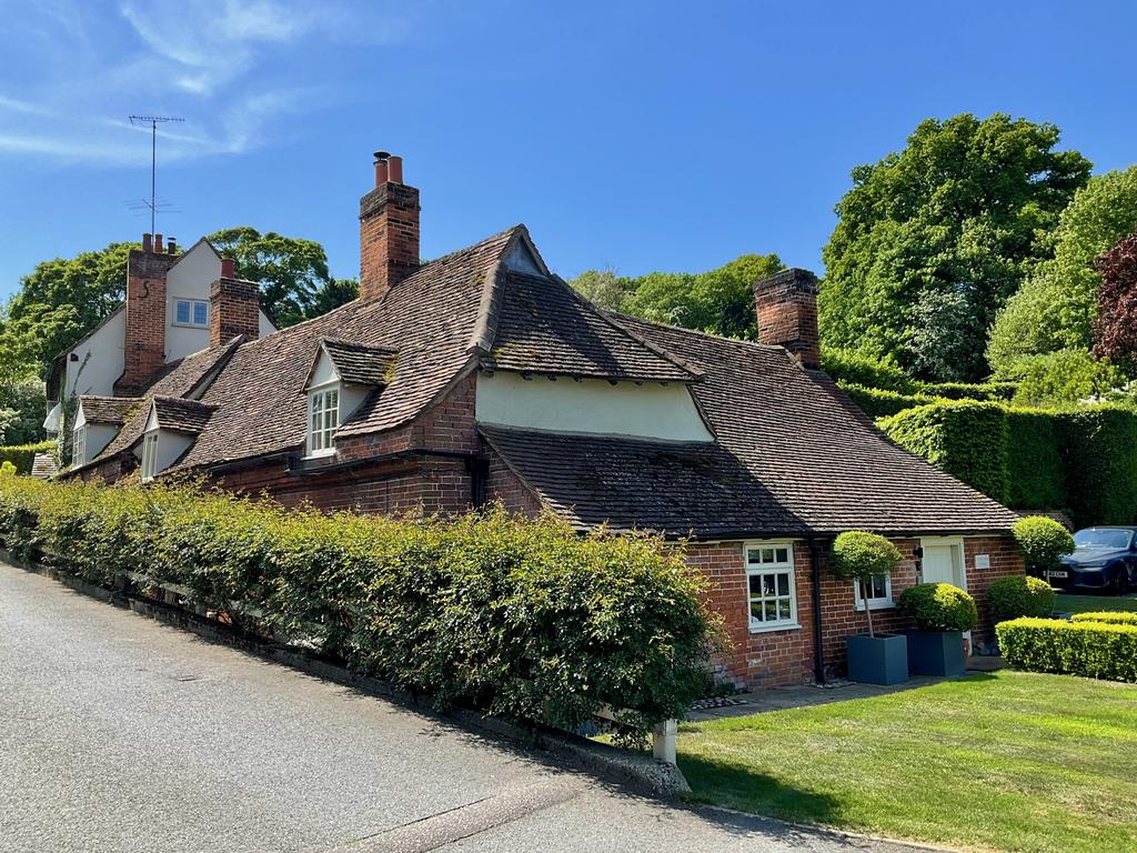 Пёстрая лента. Путешествие по сельским дорогам Англии в мае 2025 г.