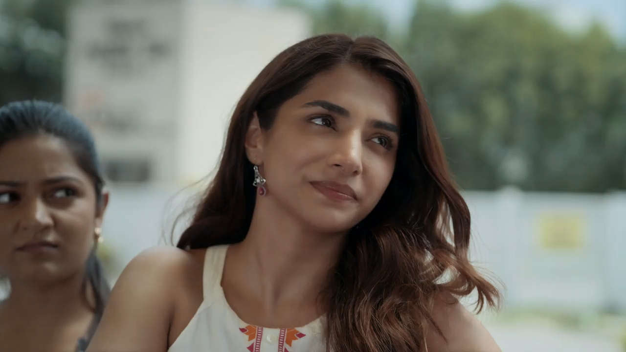 Aukaat Ke Bahar 2025 WebRip Season 1 [Hindi] 480p 720p ESub Screenshot