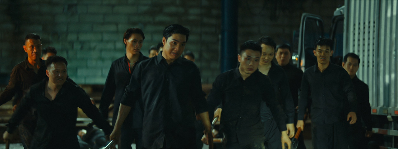 (Vietsub) The Grey Men 2024 2160p WEB-DL DDP5.1 H264-HLA.mkv_snapshot_00.59.01.560