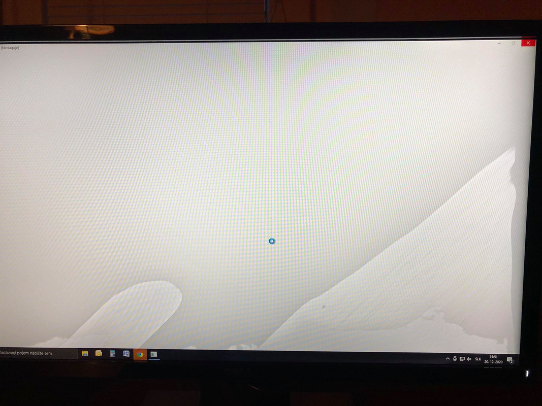 Problém monitor Dell SE2417HG