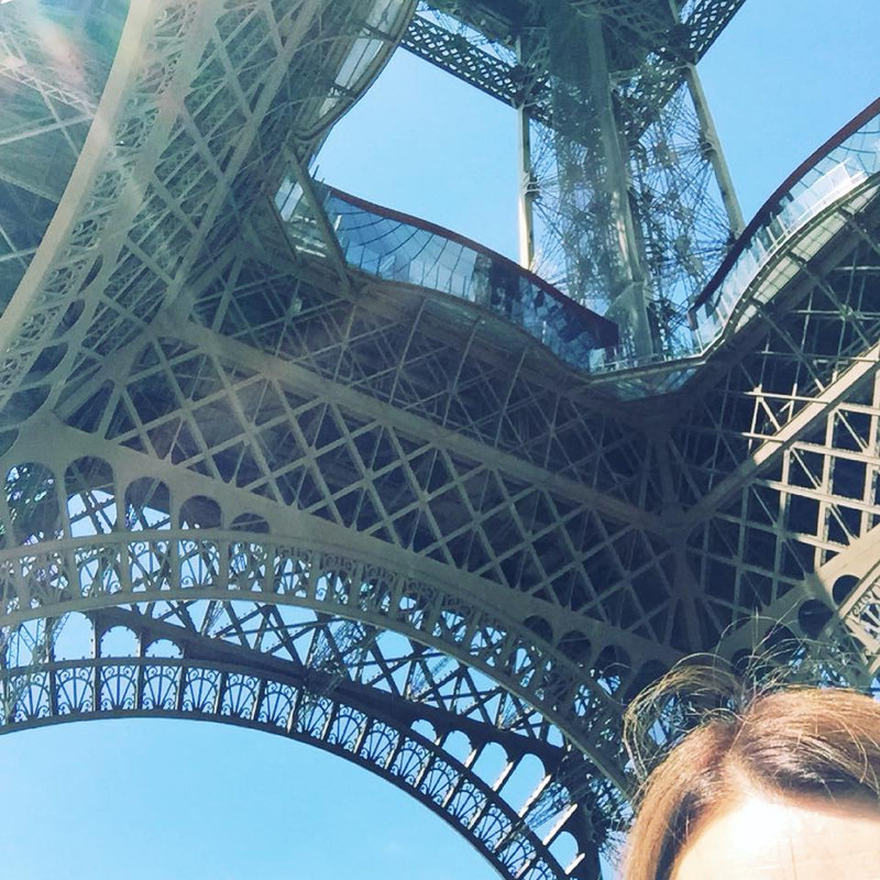 https://i.postimg.cc/kXDyHhdD/La-Tour-Eiffel.jpg