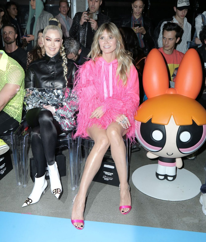 Heidi-Klum-Sexy-LegsCool.com-5-1024x1820 (34)