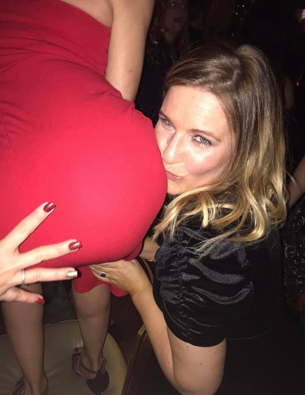 69-F867-AD-E813-42-AA-AA20-893-C411-DACB