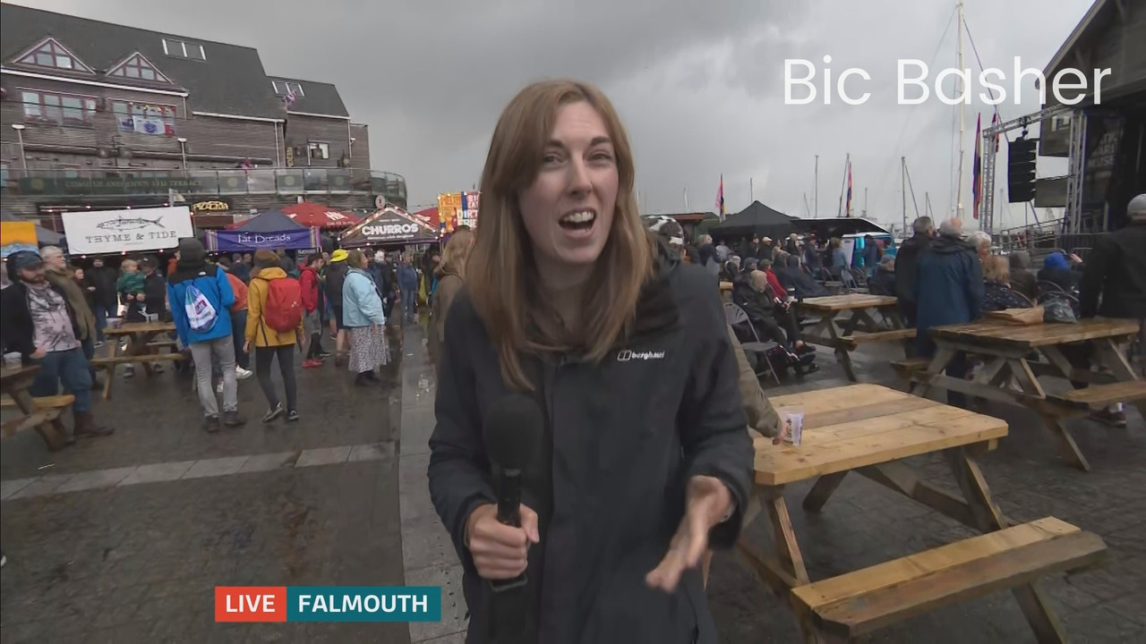 06.14 - 18.00.01 - ITV News West Country. Breaking news and current s....ts_snapshot_07.58.496