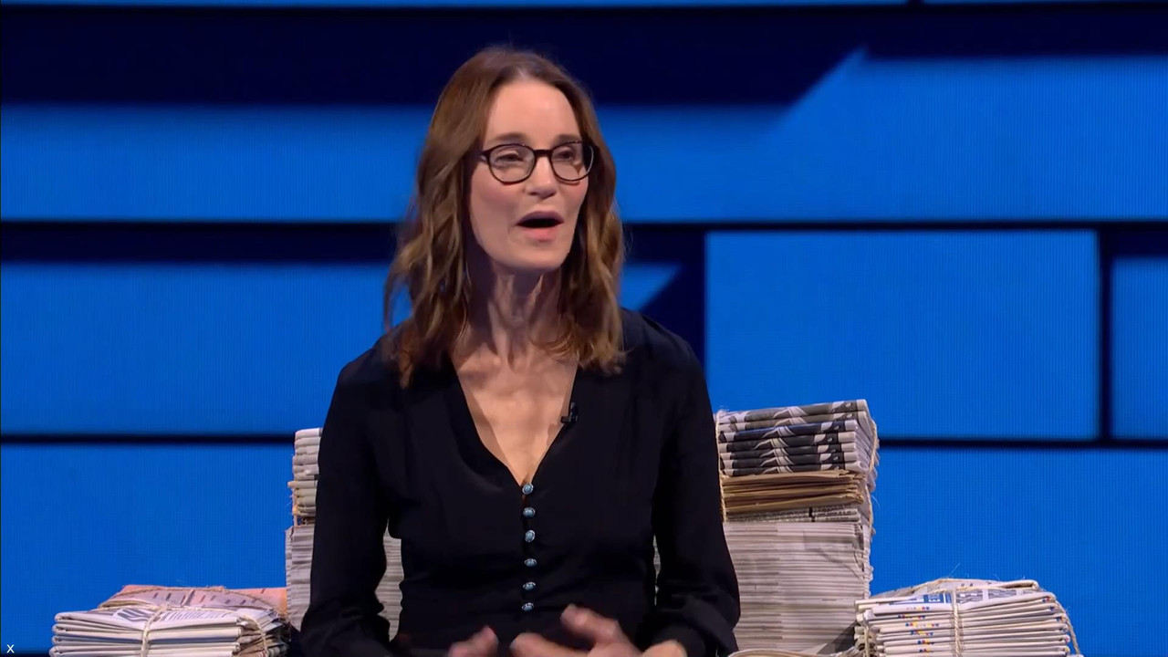 11.22 - 23.00.00 - The Russell Howard Hour. New & Exclusive. Russell ....ts_snapshot_00.45.35_[2021.