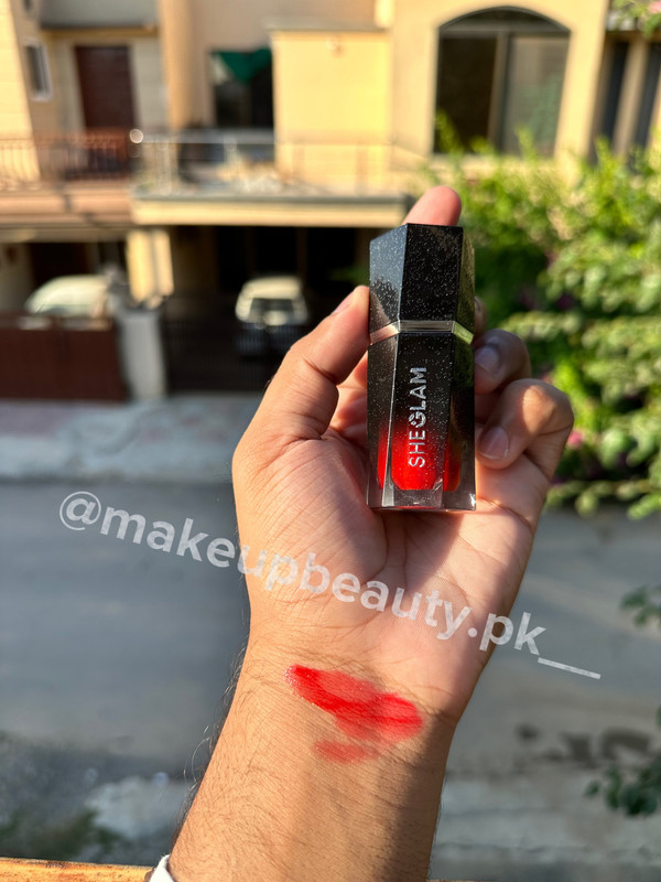 Sheglam Hollywood shade Liquid Blush Highly Blendable✨